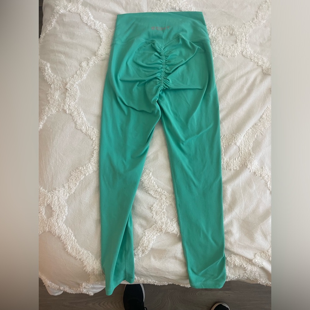 ECHT scrunch butt leggings